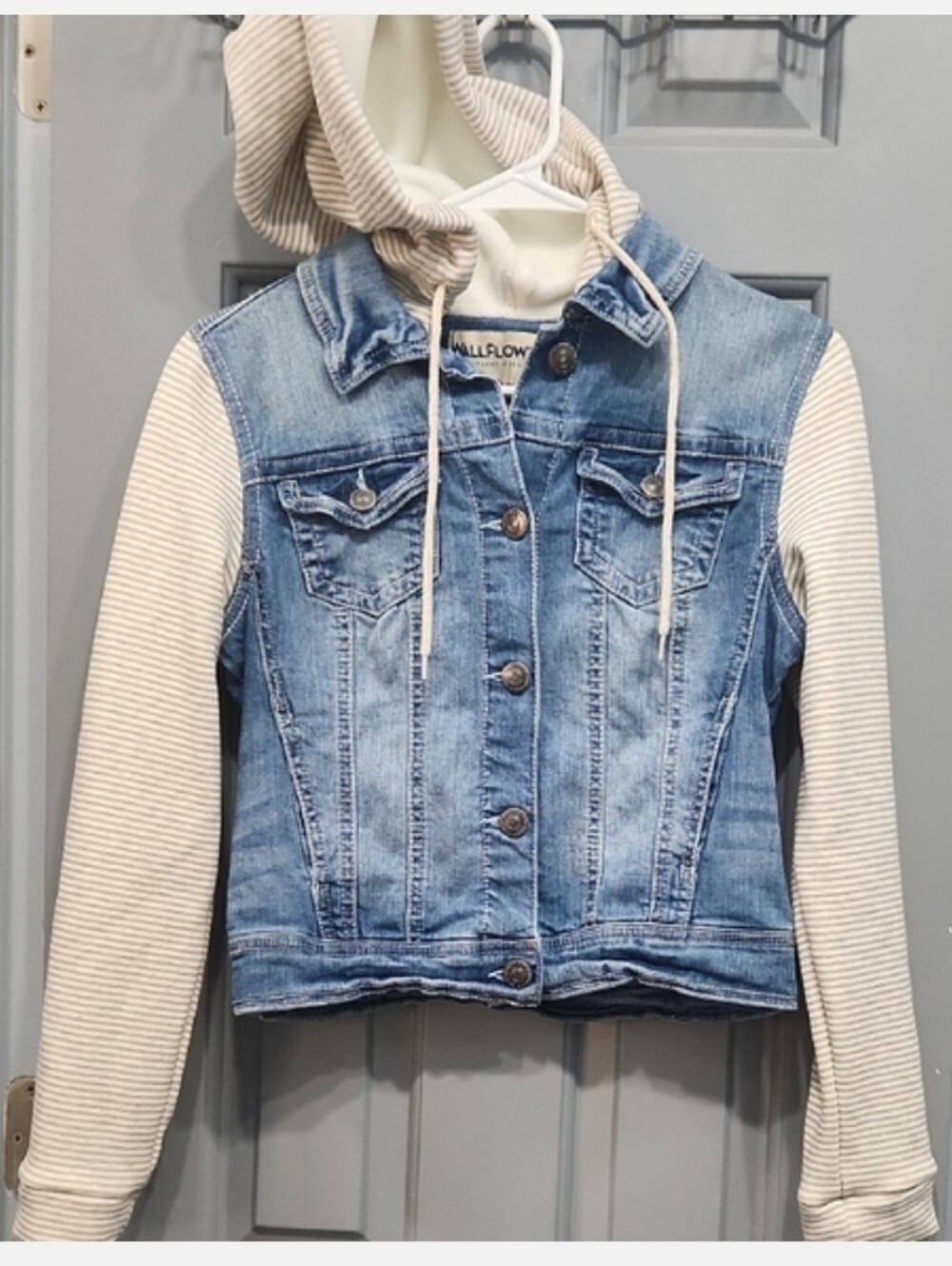 NWOT Wallflower White Tan Stripe Blue Denim Hoodie Jacket small